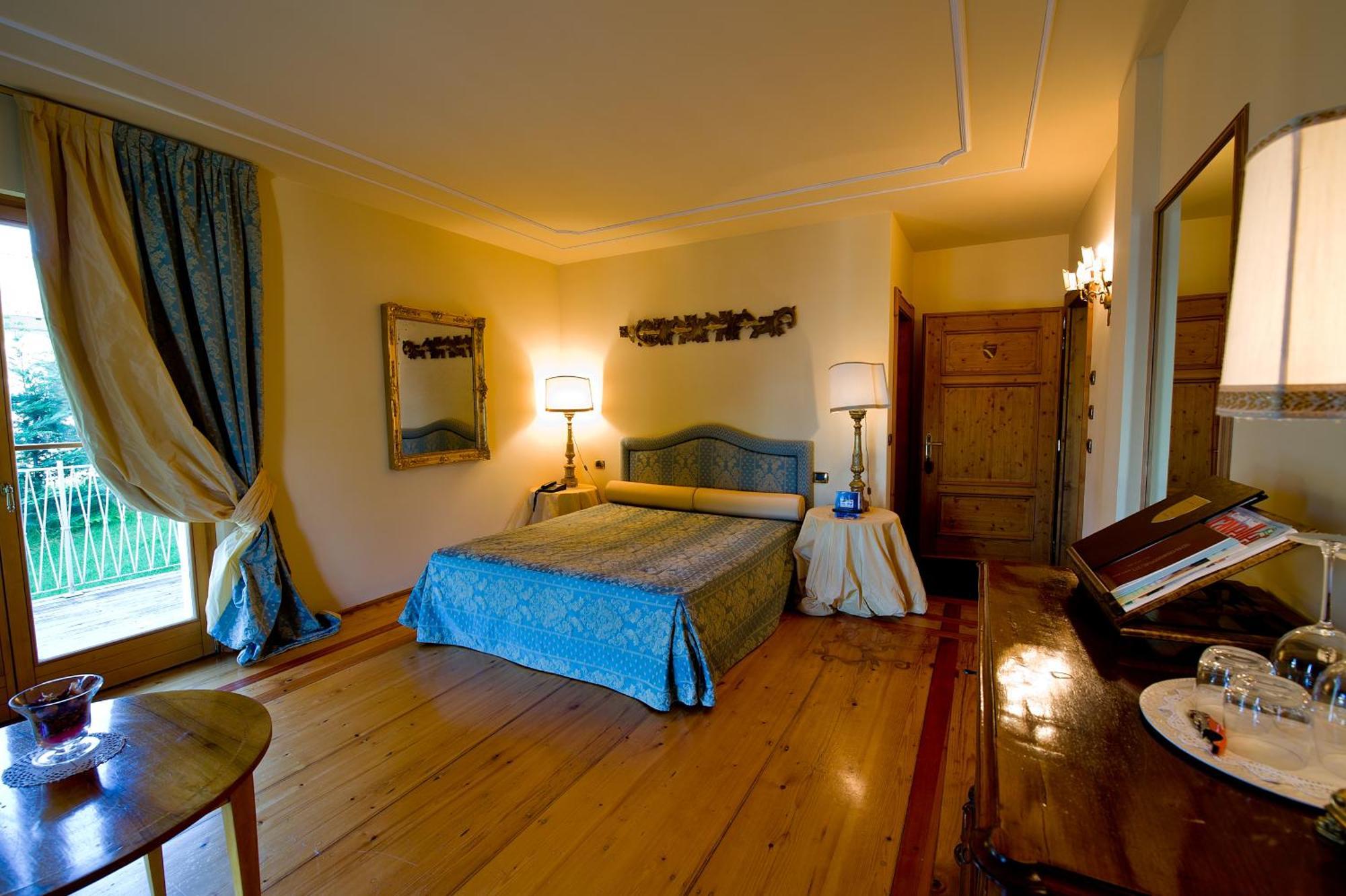 Villa Orso Grigio Ronzone Eksteriør billede